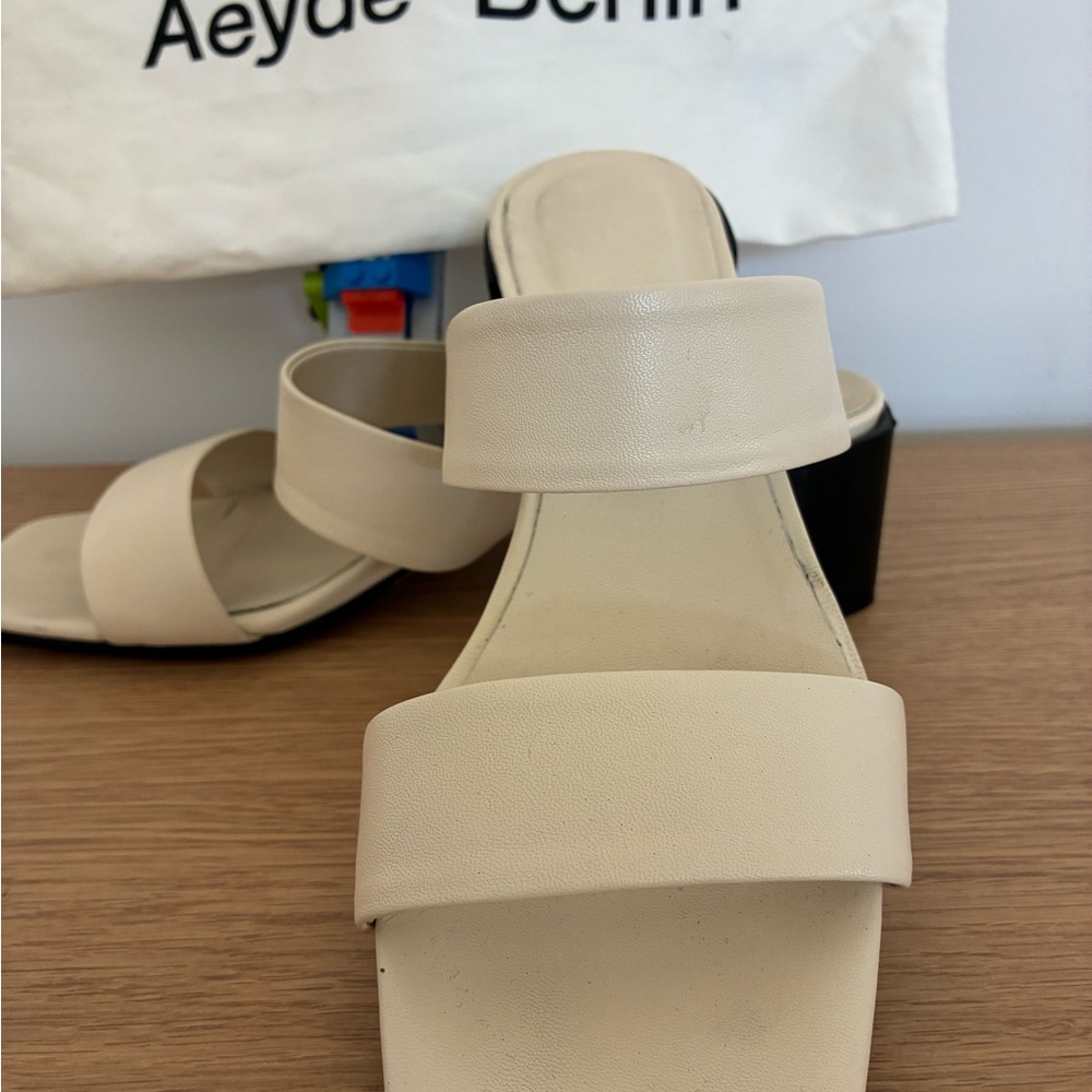 Aeyde Cream Leather Sandals EU 38, US 8. Made Italy. Like new - Picture 3 of 5